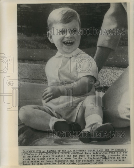 1962 Press Photo Prince Andrew at Age 2 Smiling at Windsor Castle- Historic Images