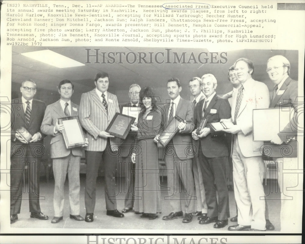 1972 Press Photo Tennessee Association Press Executive Council - Award Winners- Historic Images