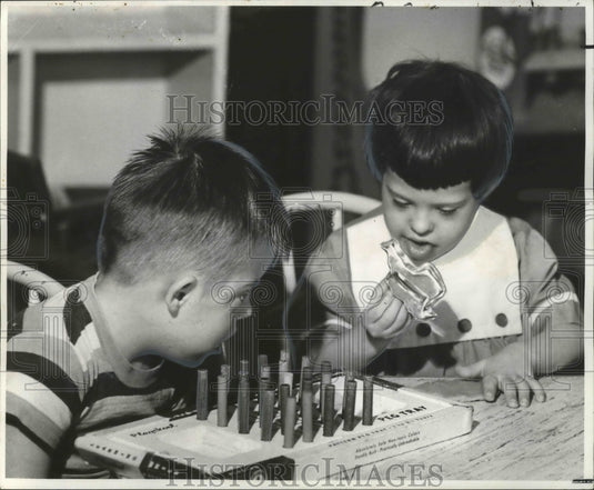 1967 Press Photo Association for Retarded Children - Children Play a Game