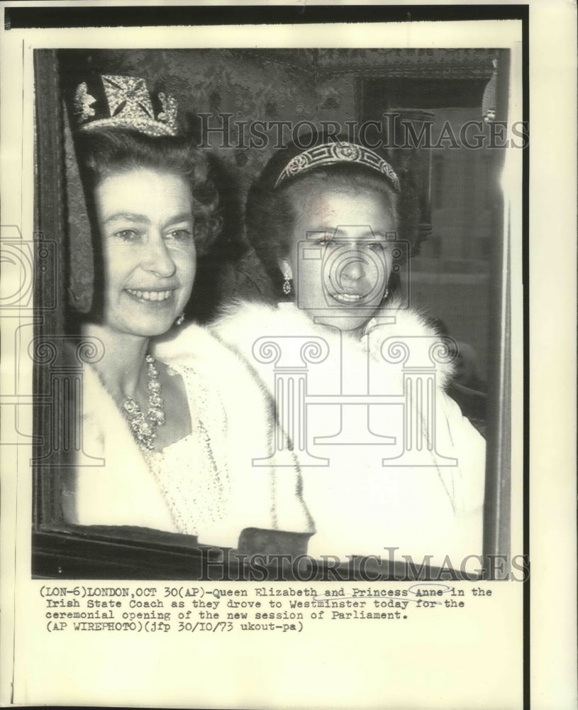 1973 Press Photo Royal Family - Queen Elizabeth and Princess Anne- Historic Images