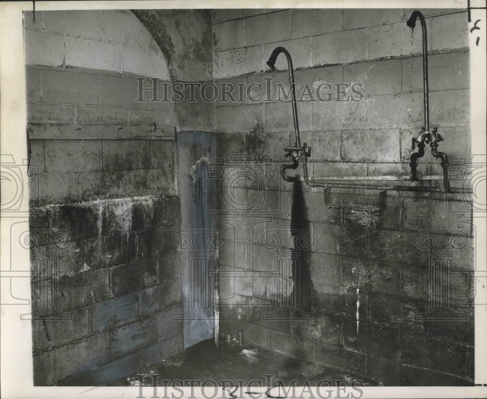 1967 Press Photo Prisons - Shower Stall at Louisiana State Prison at Angola- Historic Images