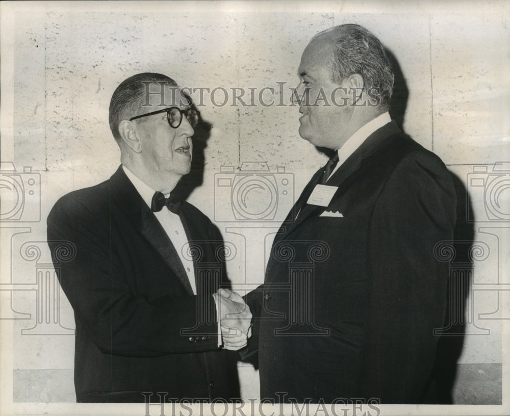 1966 Press Photo N. Paul Aucoin &amp; E. Bill Green of Hotel-Motel Greeters Int&#39;l- Historic Images