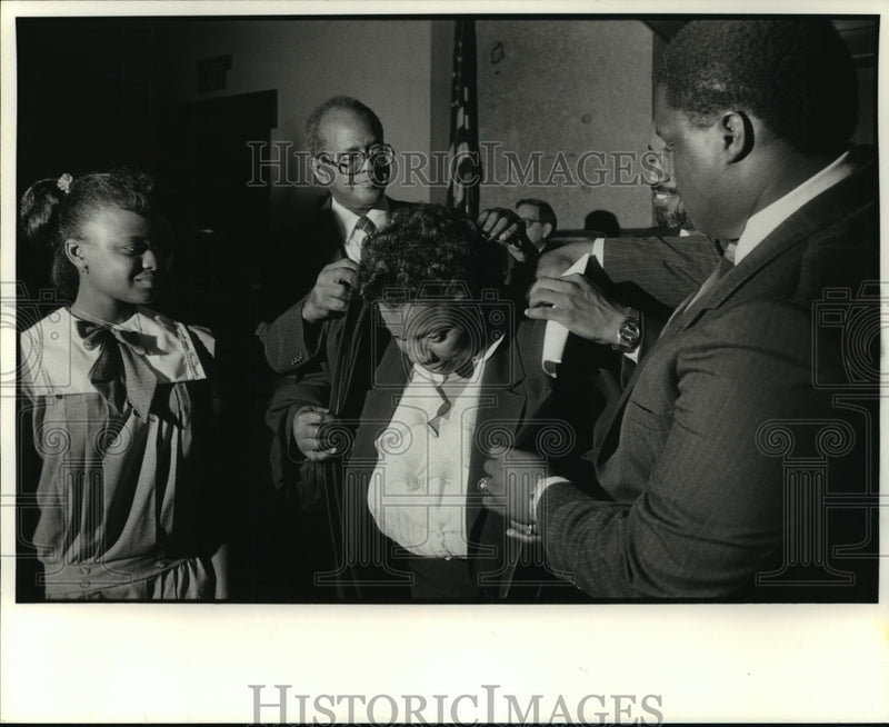 Load image into Gallery viewer, 1984 Press Photo Judge Joan Bernard Armstrong After Taking Oath of Office
