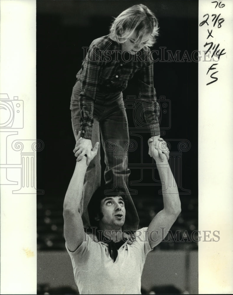 1978 Press Photo Igor Ashkinazi and Partner, New Orleans Gymnastics Coach- Historic Images