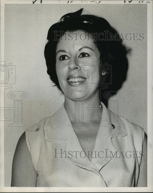 1966 Press Photo Norma Ardon, President of Venture Club of New Orleans