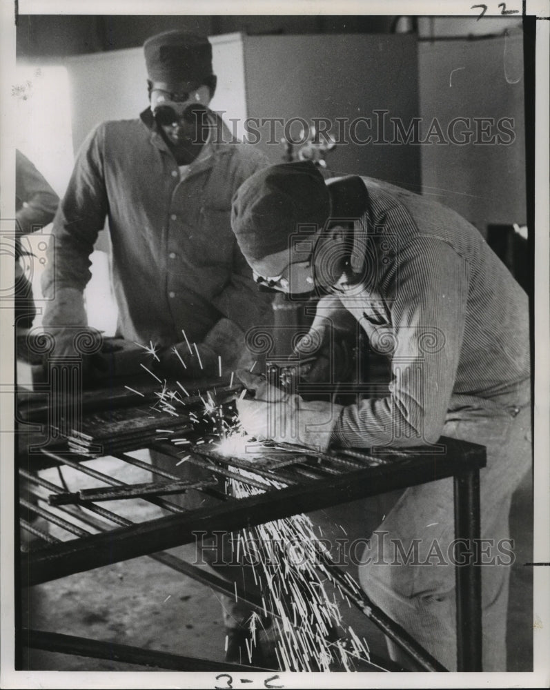 1967 Press Photo Angola State Penitentiary - Inmates Learn Welding Skills- Historic Images