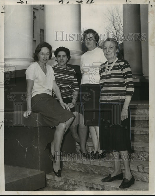 1964 Press Photo New Orleans - Buenos Aires Educators go Sightseeing - noa21194