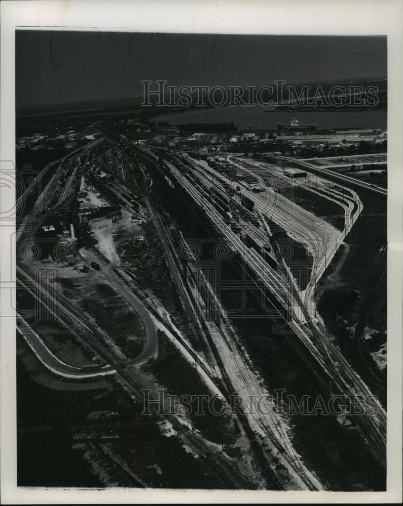 1967 Press Photo Aerial View of Avondale Railroad Yards- Historic Images