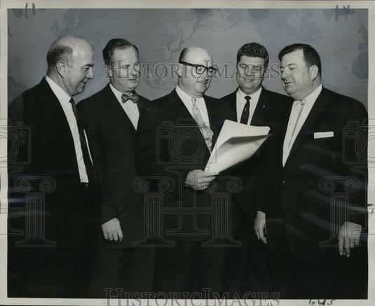1960 Press Photo Officials Discuss Plans for Proposed Barataria Bay Waterbay- Historic Images