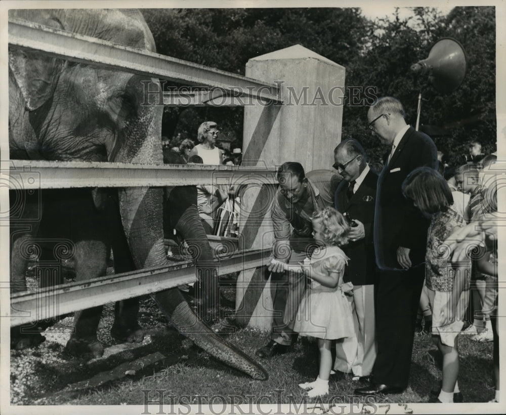 1962 Press Photo Audubon Zoo - Diane Westerhaus at Miss Sunbeam Birthday Party- Historic Images