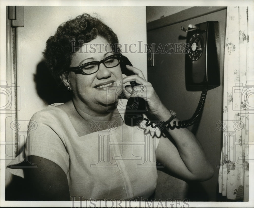  Press Photo Mrs. Grace Bajon Talking on the Telephone- Historic Images