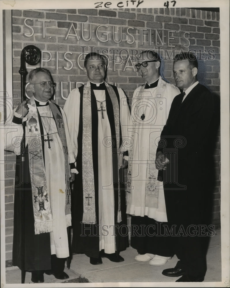 Load image into Gallery viewer, 1961 Press Photo Dedication of St. Augustine Episcopal Church in Metairie
