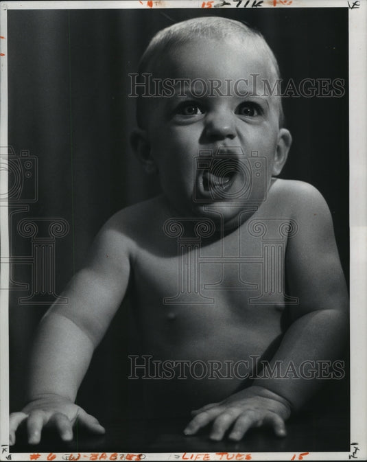 1968 Press Photo New Orleans - Baby With Wide Open Mouth - noa24177