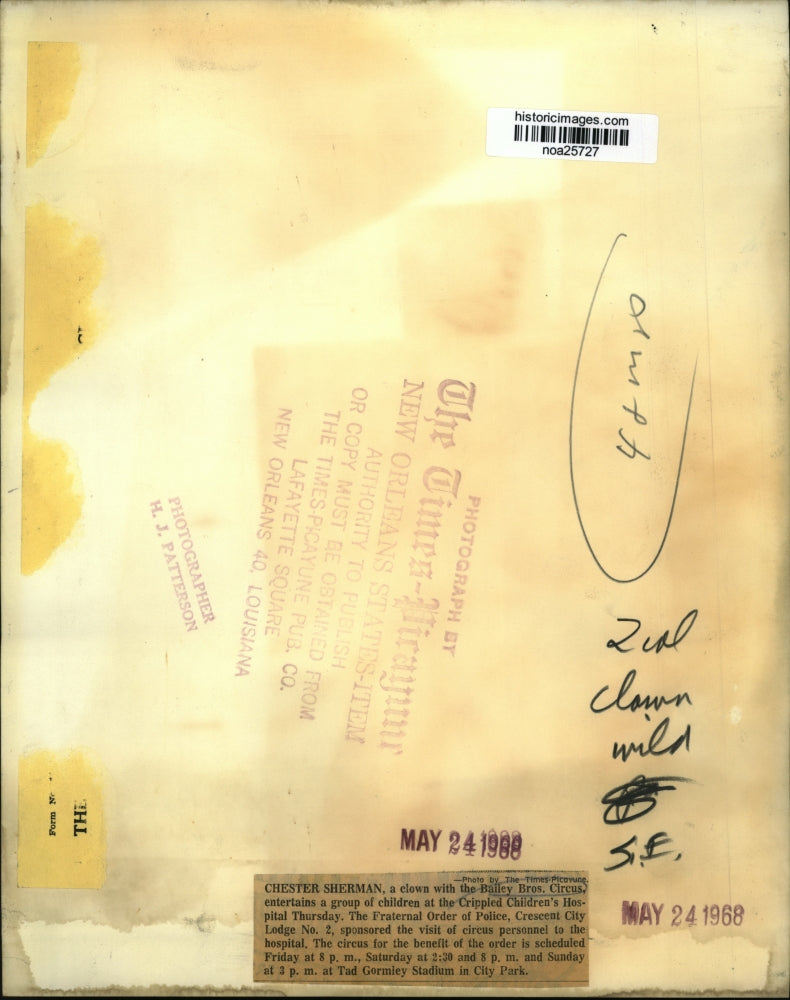 1968 Press Photo Chester Sherman, Bailey Bros Clown, at Children's Hospital