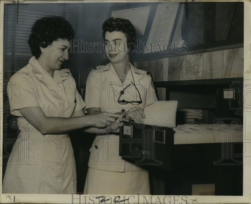 Load image into Gallery viewer, 1967 Press Photo Mrs. Gordon Austin, Mrs. Olga Lawson Work on Master File
