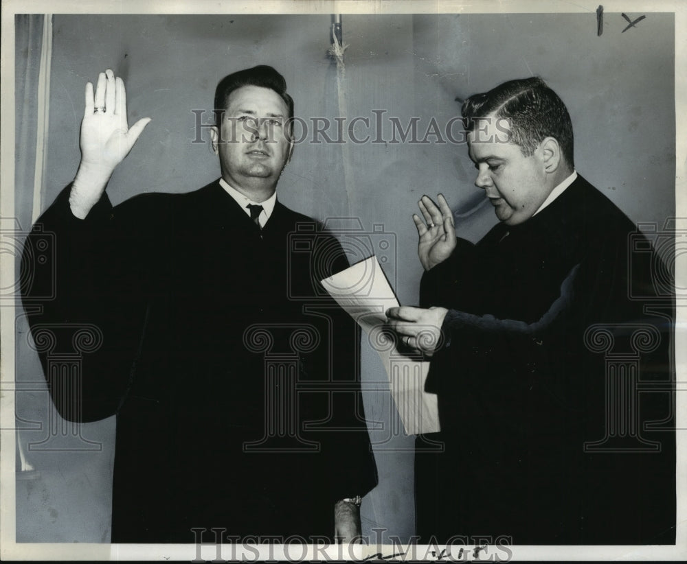 1967 Press Photo Judge John J. Molaison Swears in Alvin G. Baham - noa25884- Historic Images