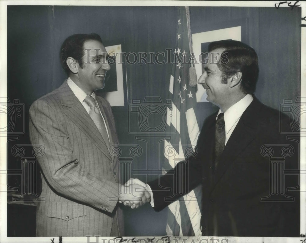 1974 Press Photo Denis Bary II, Board of Commissioners of Housing Authority