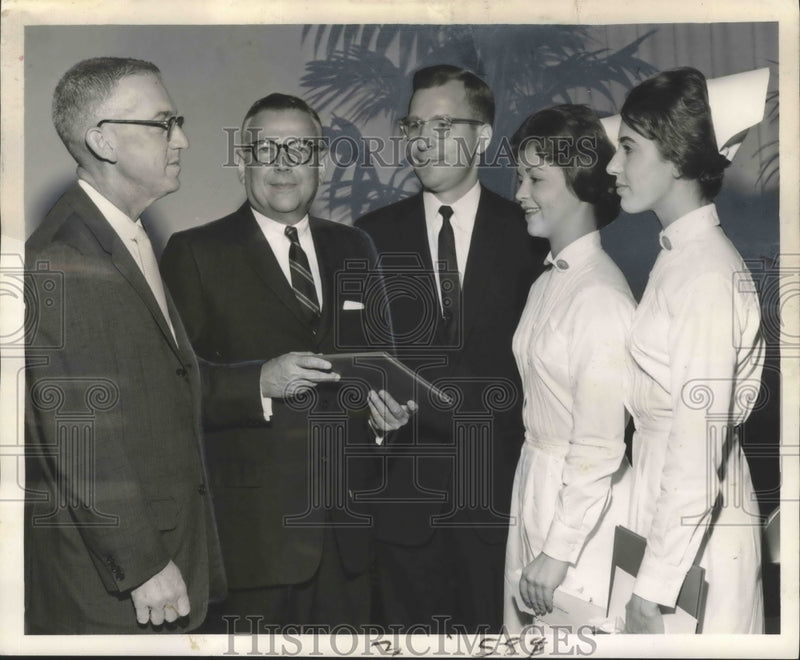 Load image into Gallery viewer, 1961 Press Photo Top Graduates, Touro Infirmary Nursing School, Hospital Leaders
