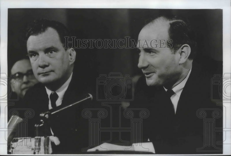 Load image into Gallery viewer, 1964 Press Photo Robert Baker and Lawyer Edward Bennett Williams, Senate hearing
