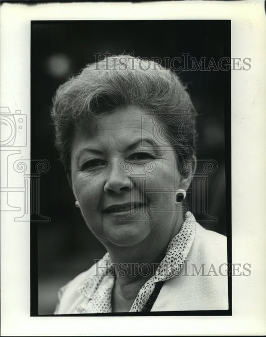 1966 Press Photo Marge Bariboult - Merrill Lynch/Touche Corp Ross Seminar