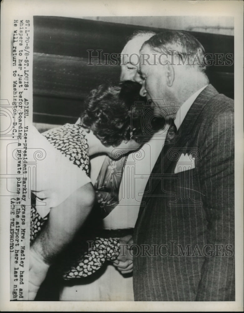 1949 Press Photo Vice President Barkley and Mrs. Hadley Say Goodbye at Airport