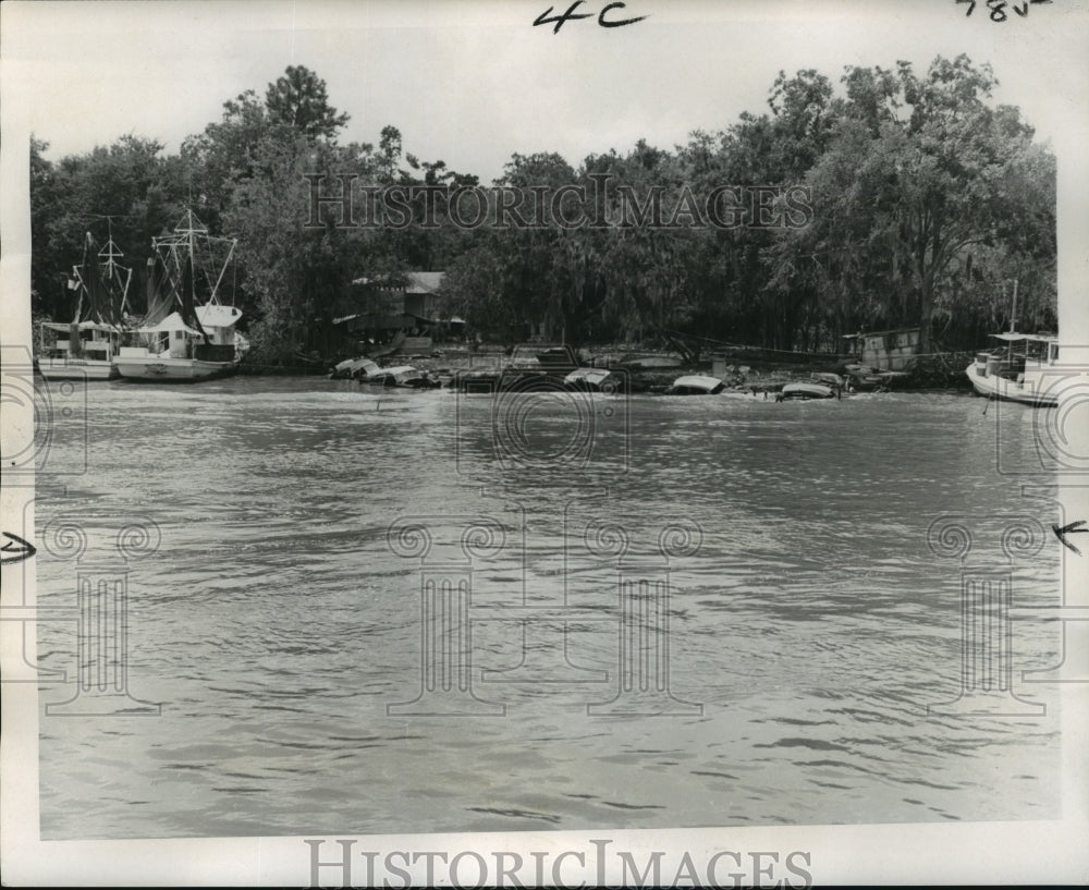 1970 Press Photo Bayou Barataria - Boats Moored on &quot;Detroit Breakwater&quot;- Historic Images