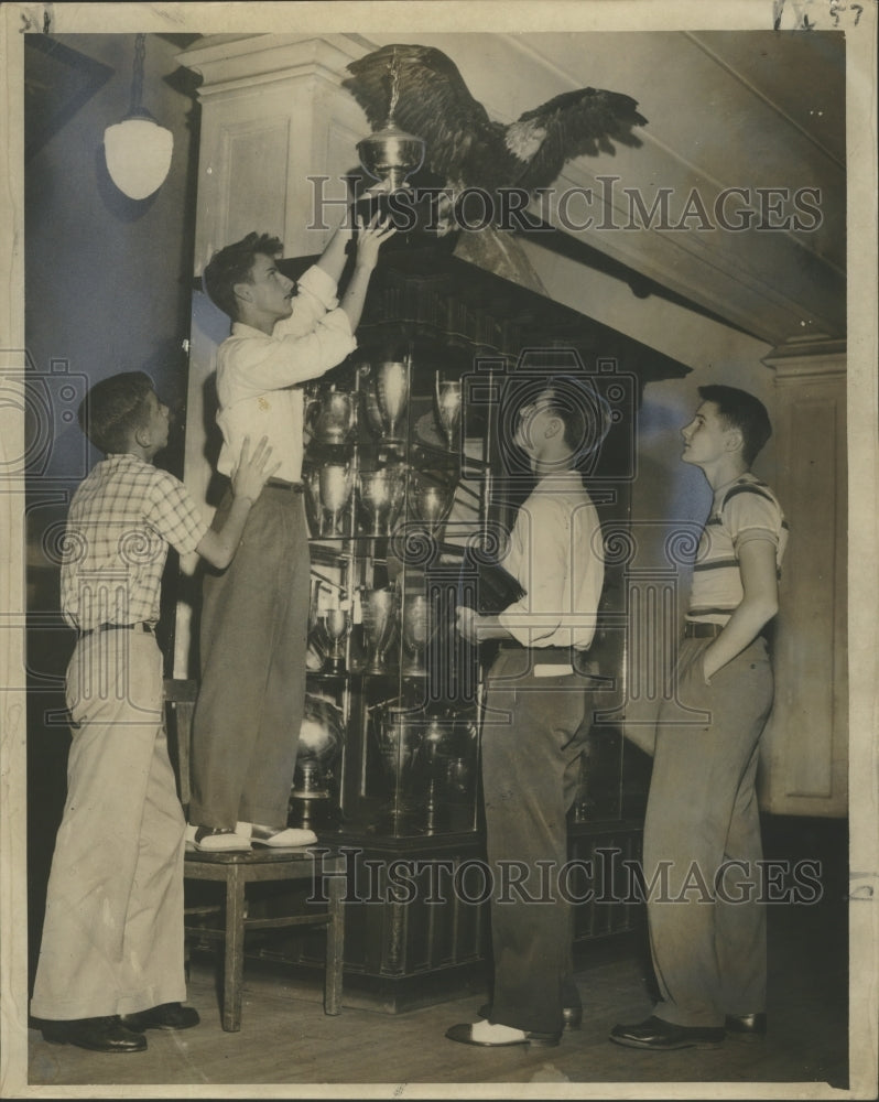 1948 Press Photo Warren Eastern HS wins Times-Picayune Biggest News of the Week