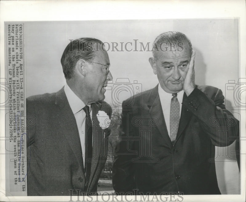 Load image into Gallery viewer, 1965 Press Photo Prince Bernhard and President Johnson chat at the White House
