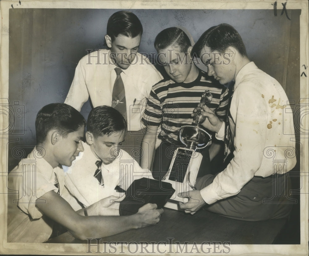 1949 Press Photo The Times-Picayune Biggest News of the Week Contest Winners