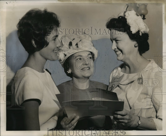 1964 Press Photo Mrs. Henry L. Bergey Jr of Presidents' Cooperative School Club- Historic Images