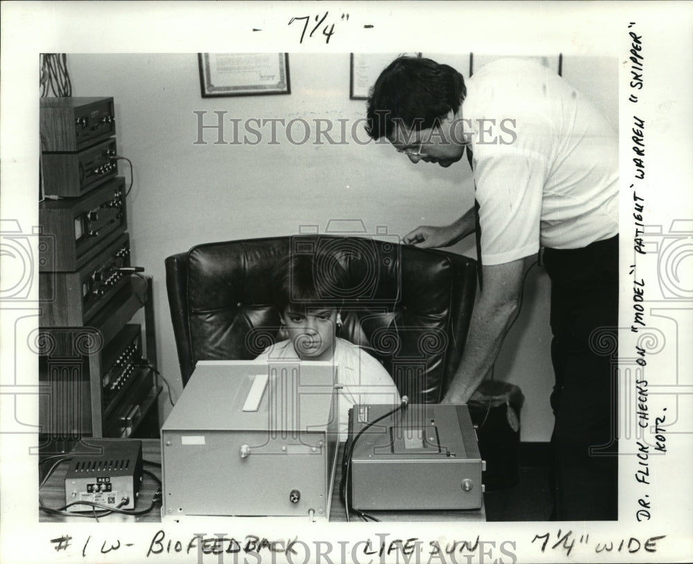 Press Photo Dr. Flick checks on Warren Kotz undergoing biofeedback therapy- Historic Images