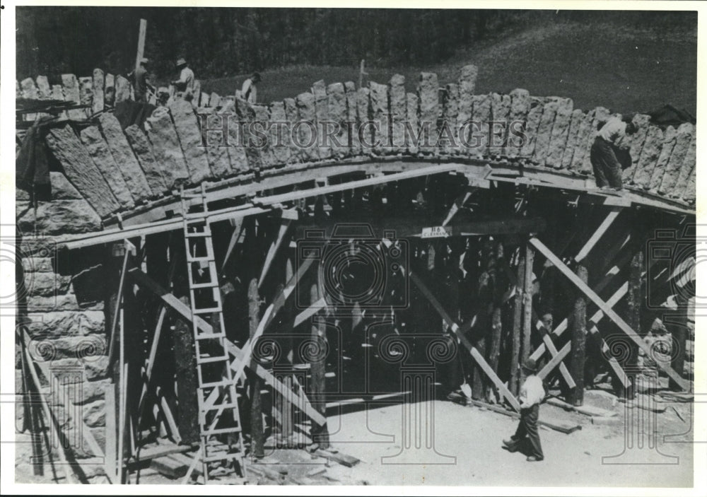 1935 Press Photo Blue Ridge Parkway Bridge Construction, Deep Gap North Carolina