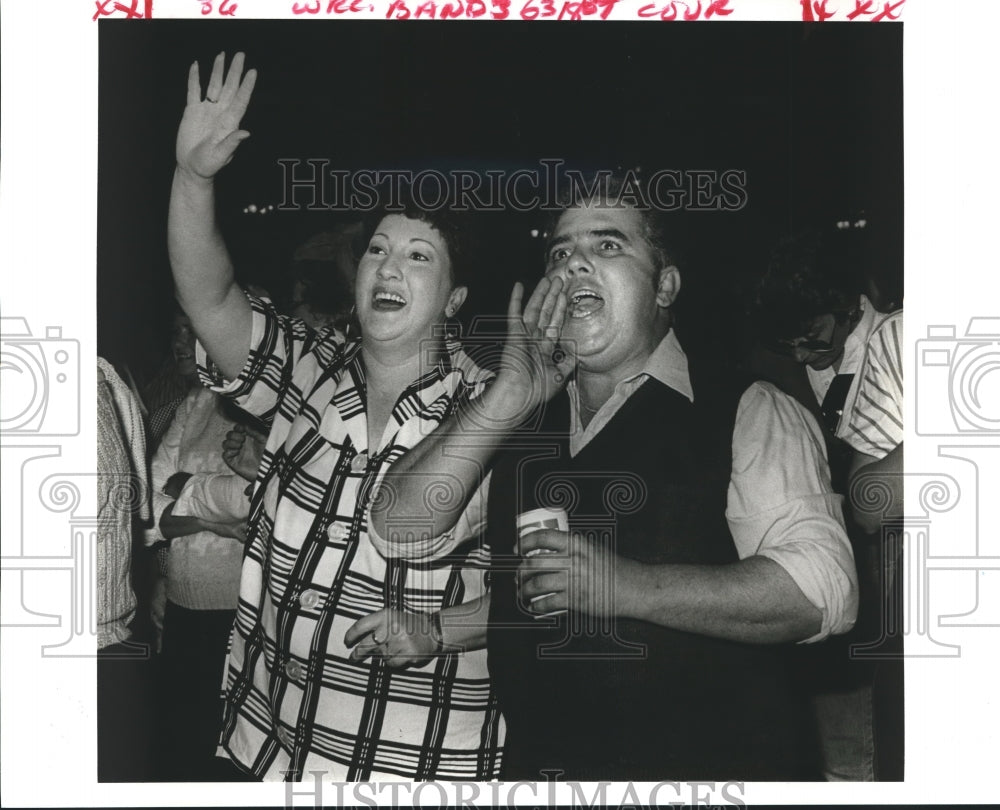 1985 Press Photo Brenda &amp; Popcorn Cunningham at Bits n &#39;Pieces reunion show- Historic Images