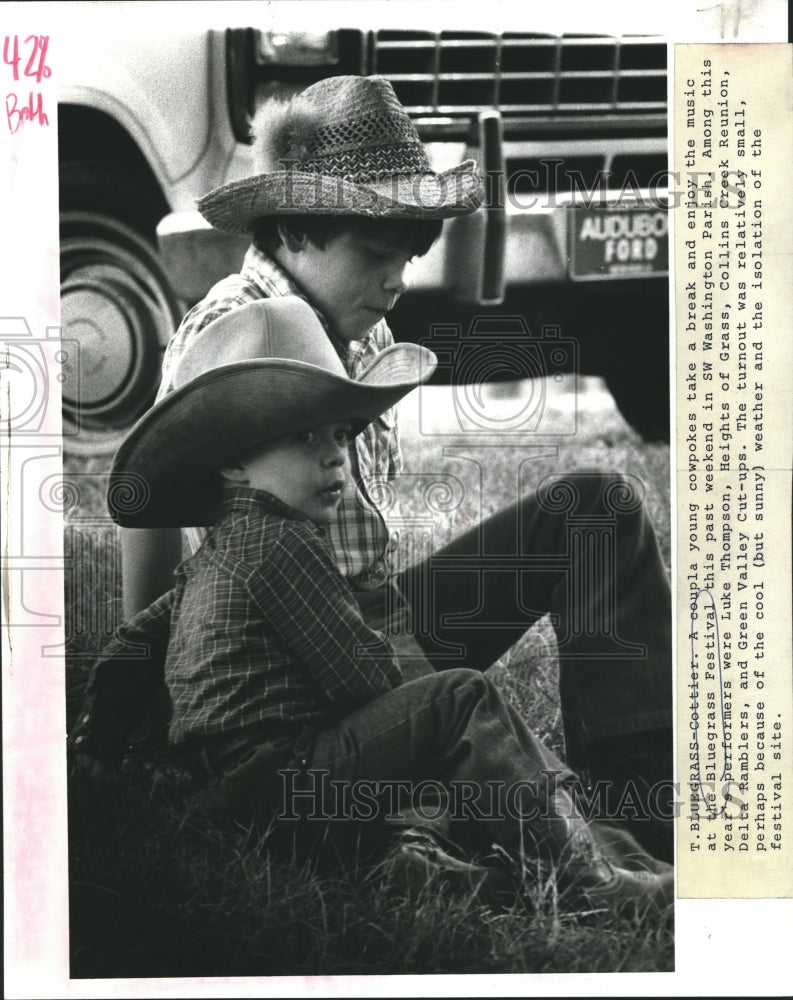 Load image into Gallery viewer, 1982 Press Photo Young cowpokes at the Bluegrass Festival SW Washington Parish
