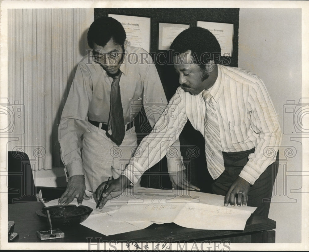  Press Photo Office workers, New Orleans- Historic Images