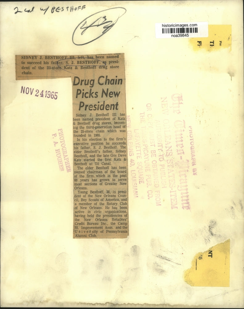Load image into Gallery viewer, 1965 Press Photo Sidney J Besthoff III, president of Katz &amp; Besthoff drug store
