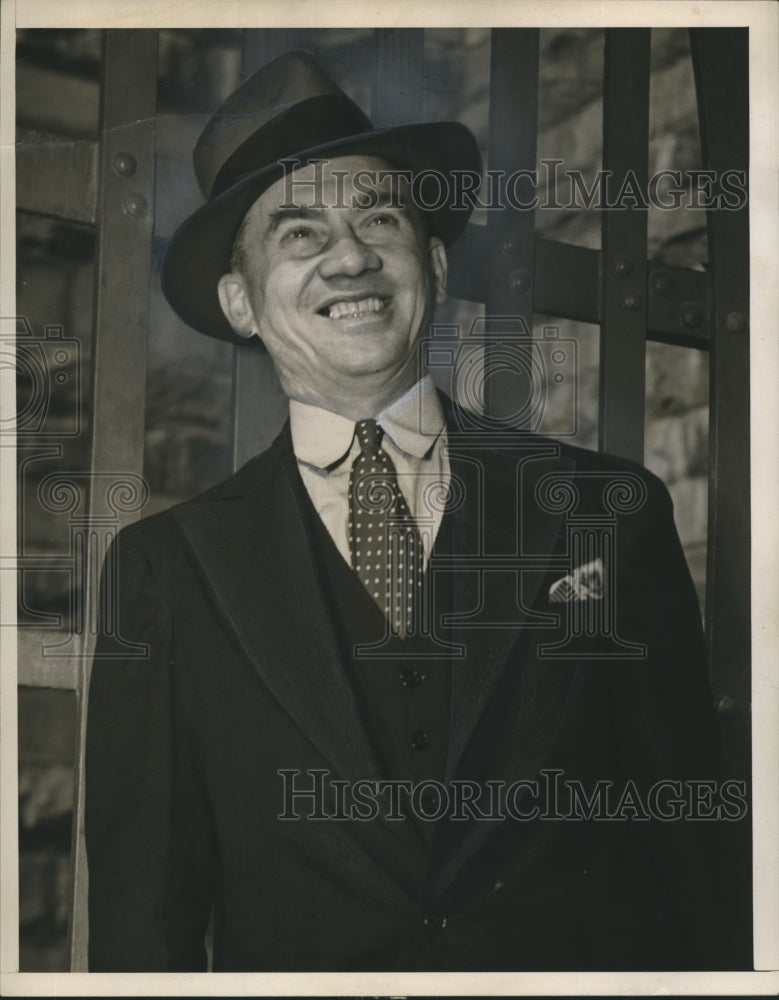 1940 Press Photo Warren Billing&#39;s marries woman who waits out 15 year sentence.- Historic Images