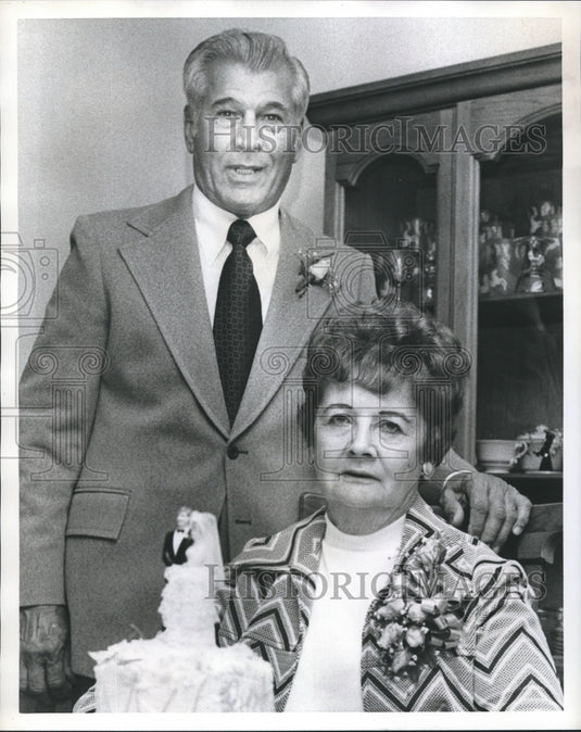  Press Photo Mr. & Mrs. Joseph H. Beter Jr.- 50th Wedding Anniversary- Historic Images