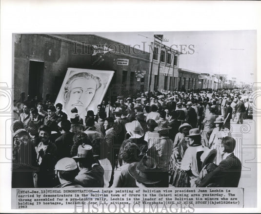 1963 Press Photo Bolivia, protestors carry vice-president Juan Lechin painting- Historic Images