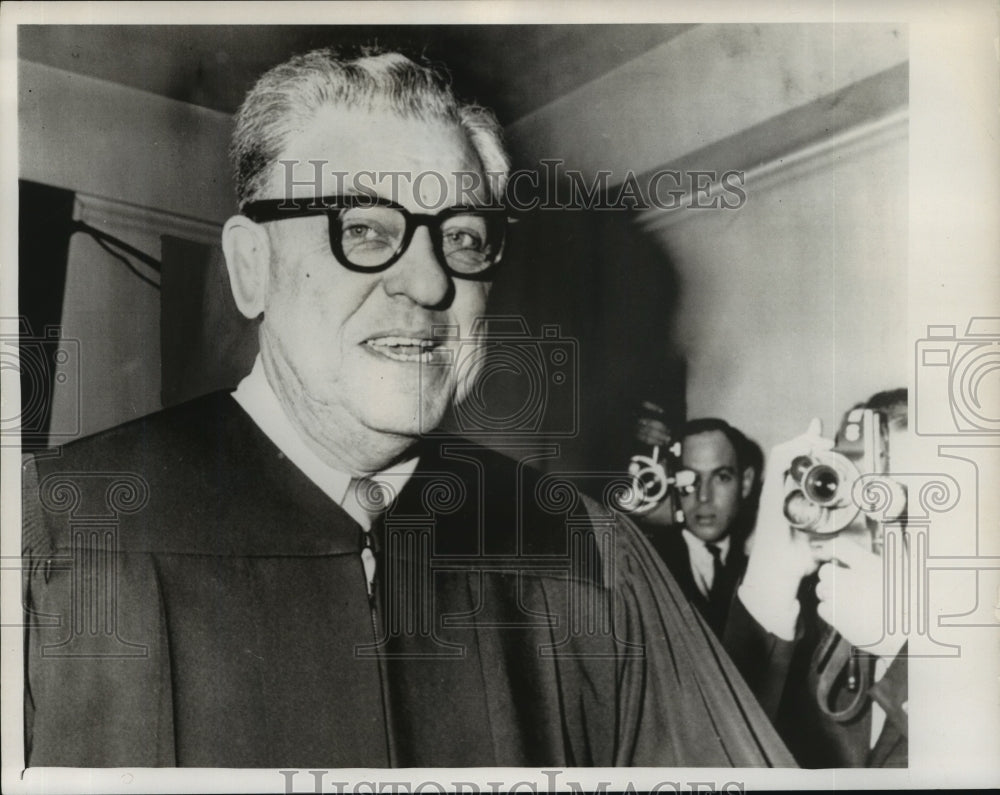 1964 Press Photo Judge Joe B. Brown- Historic Images