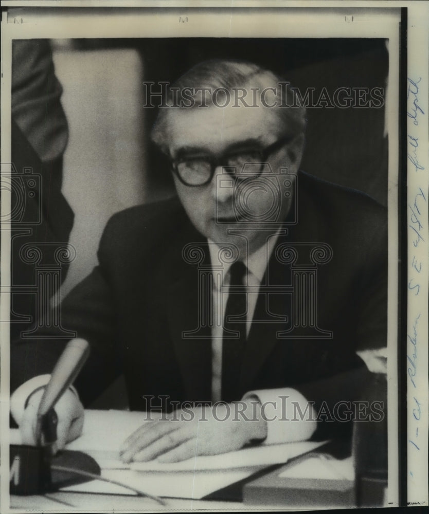 1966 Press Photo George Brown, British Foreign Secretary with Security Council- Historic Images