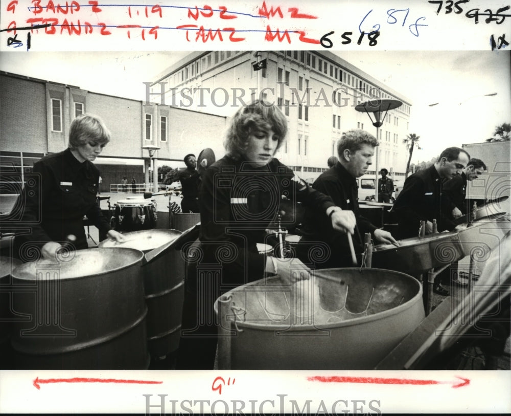 1982 Press Photo Navy Steel Band performs for Brown Bag concert in Gretna - Historic Images