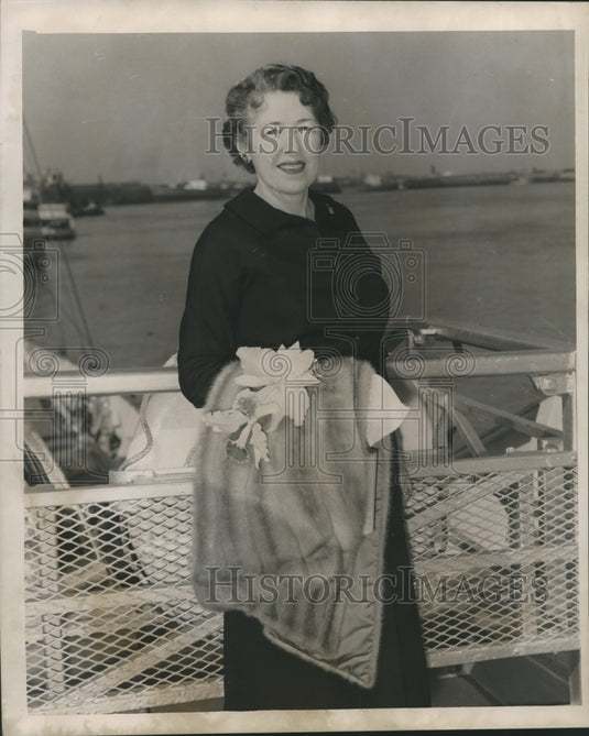 1957 Press Photo Mrs. Charles A. Buchman, a socialite - noa51423