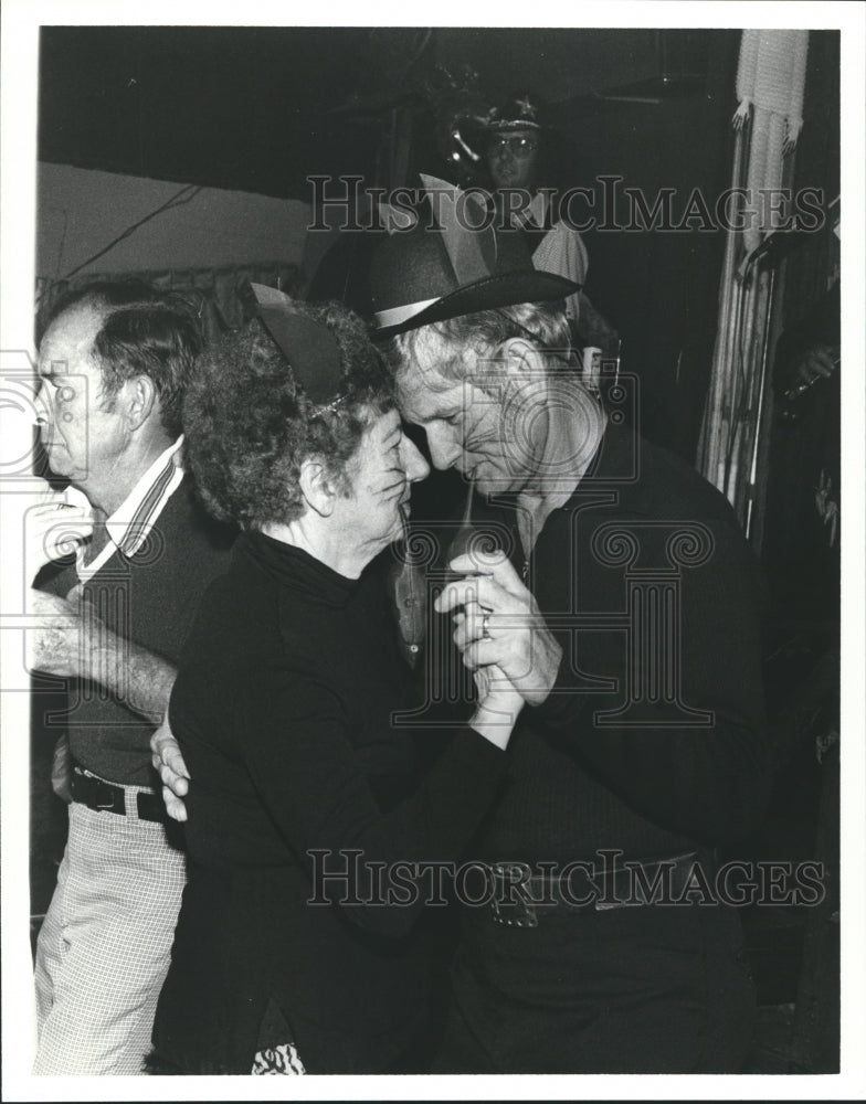 1978 Press Photo Costumed Couple Dancing at Cajun Bandstand- Historic Images