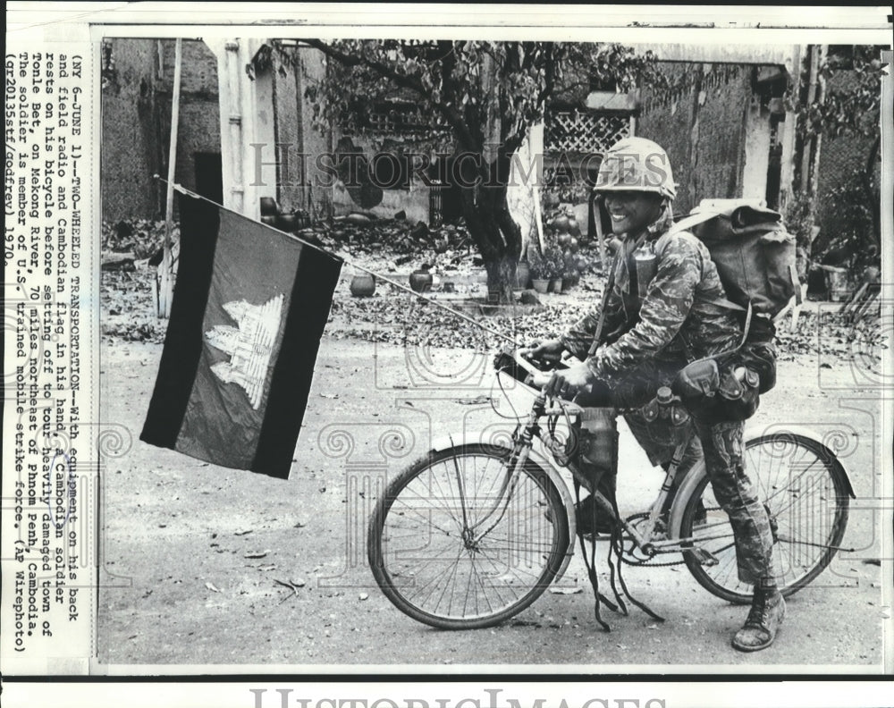 1970 Press Photo Cambodian Bike Soldier of the U.S. trained mobile strike force - Historic Images