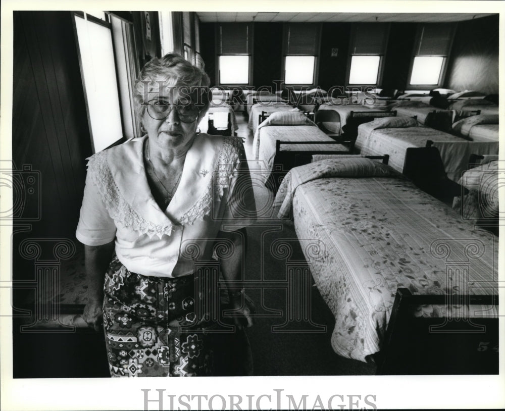  Press Photo Toby Charbonnet in Dorm of Ozanam Inn, New Orleans- Historic Images