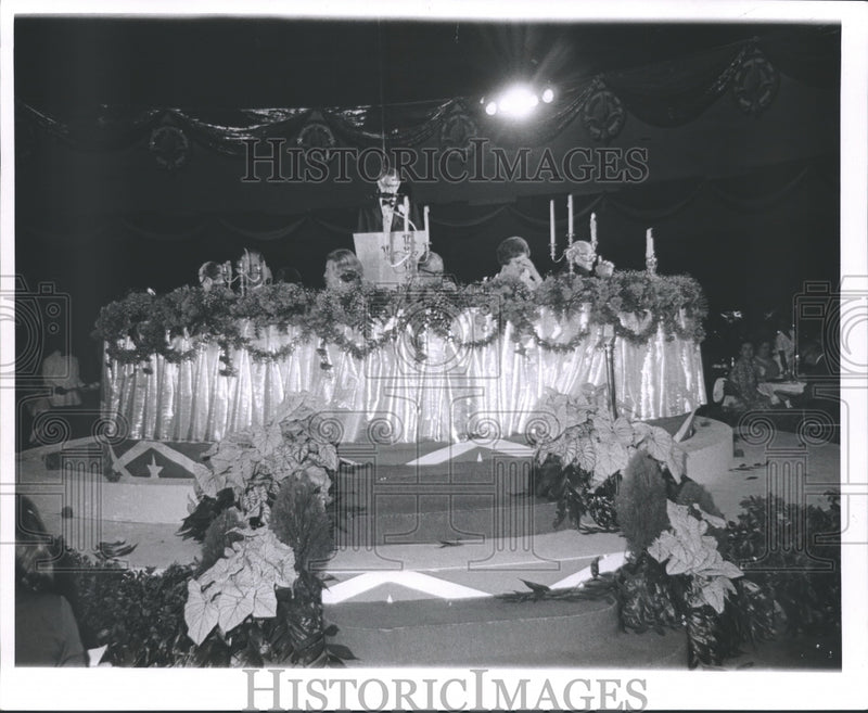 Load image into Gallery viewer, 1971 Press Photo Louisiana Congress Chamber of Commerce Appreciation Banquet
