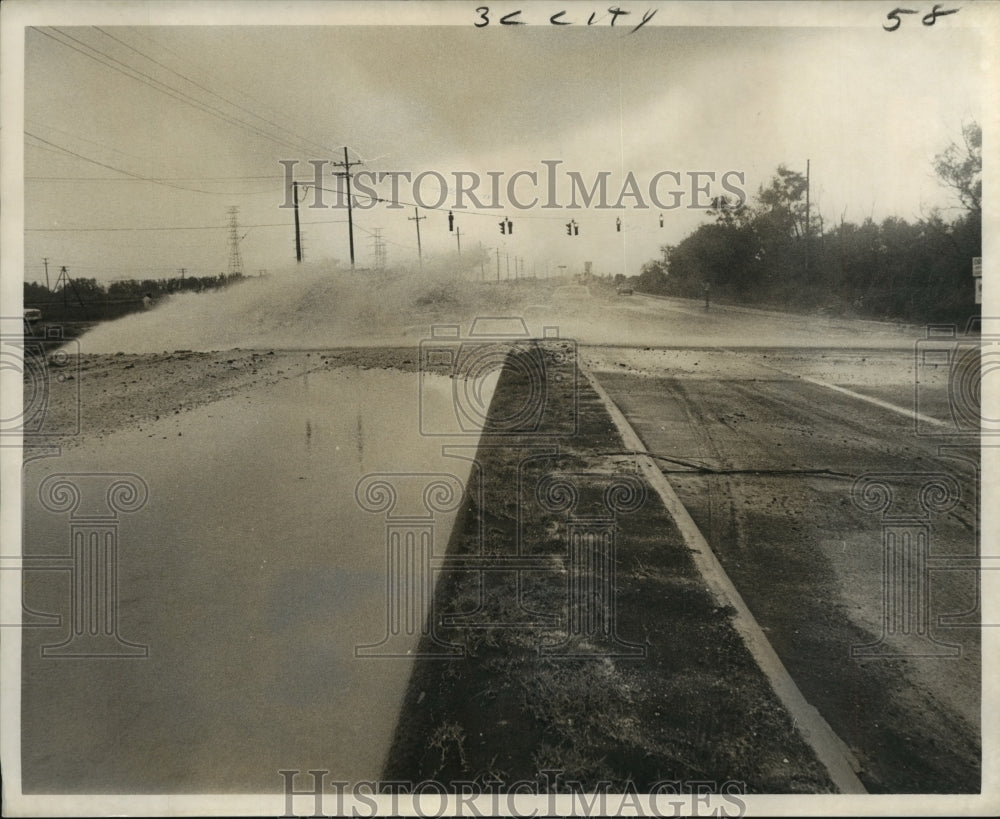 1973 Press Photo Knocked over fire hydrant across Chef Menteur Highway