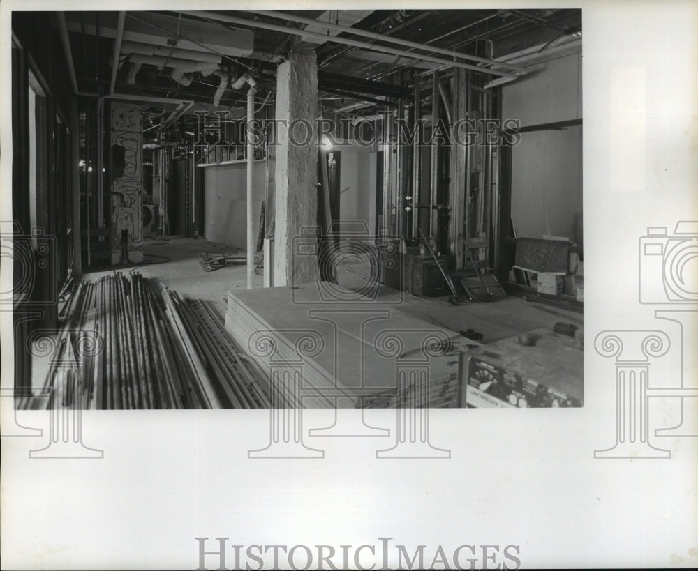 1977 Press Photo Intensive Care Unit under Construction at Charity Hospital- Historic Images