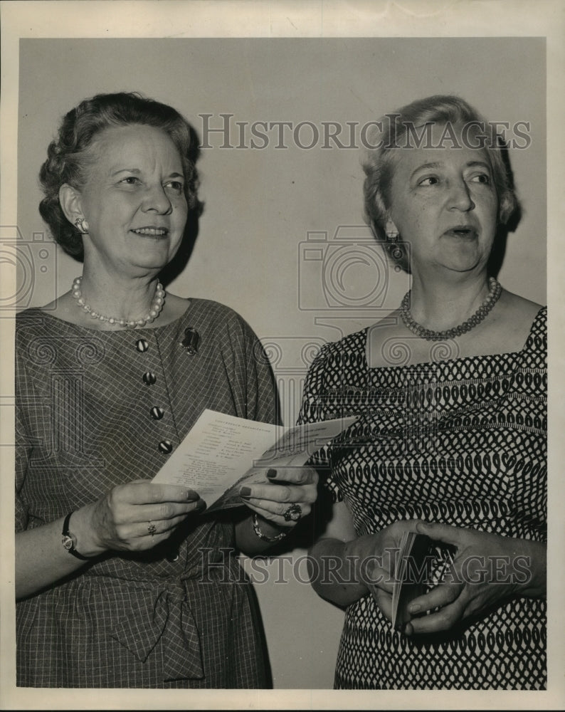 1965 Press Photo Illuminating Engineering Society members - noa63931